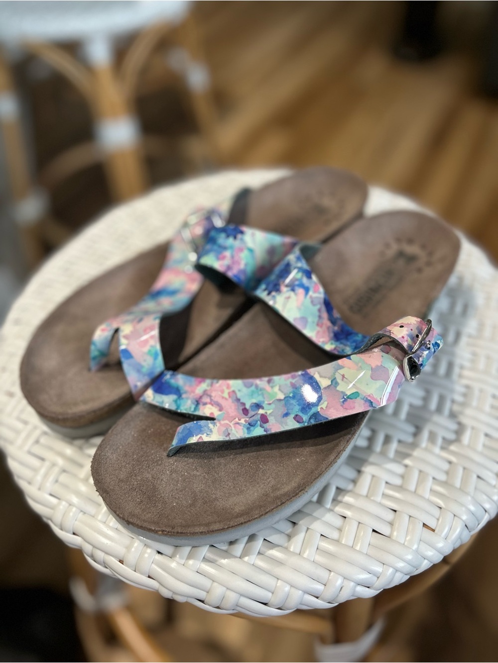Mephisto Size 41(10-10.5) Women's Floral Multicolor Toe-Post Sandals- Helen